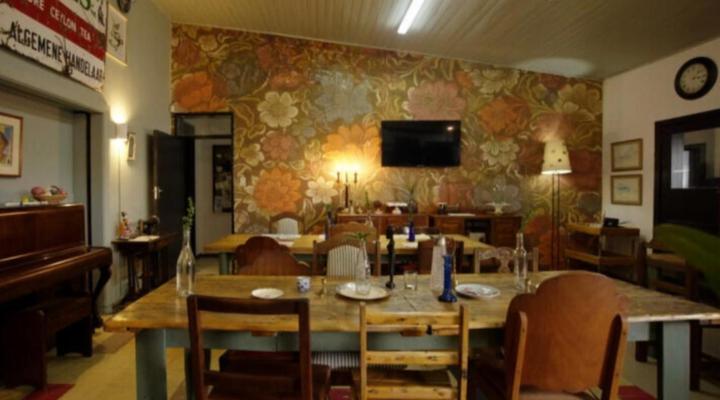 Suzie's Coffee Shop Bed & Breakfast