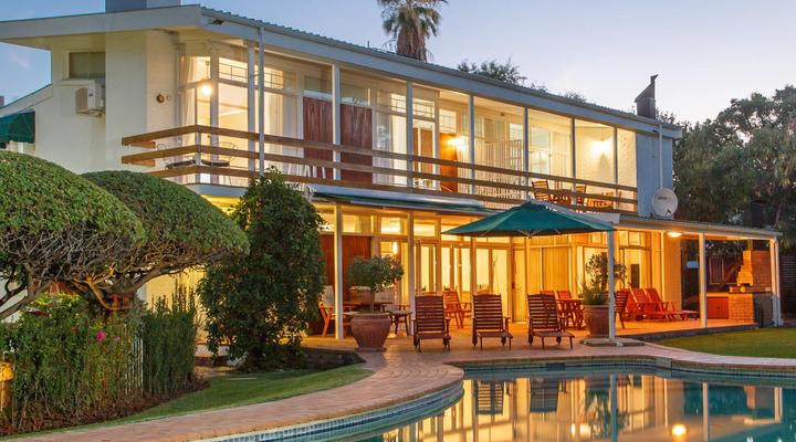 Raw Karoo Guest House