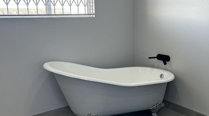 Bells & Whistles NO LOADSHEDDING