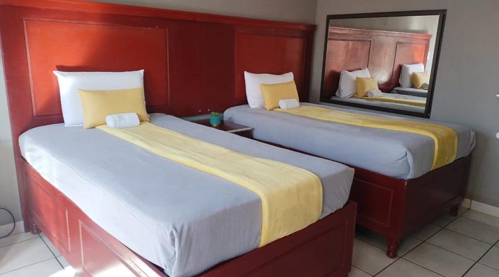 Kgakgamela Road Lodge