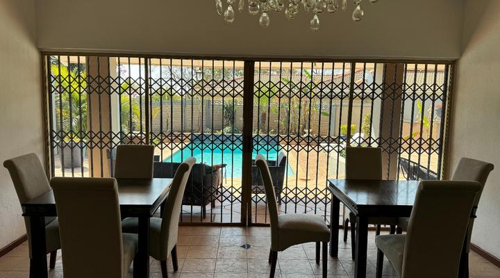 Leas Furnished Apartments - Waterkloof