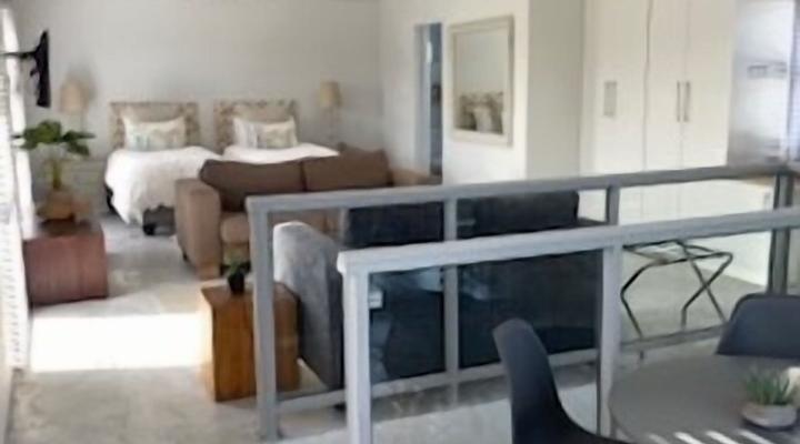 Cozy spacious loft on 4th Avenue