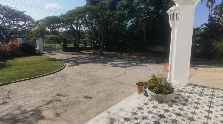 The Yellow Door Guesthouse