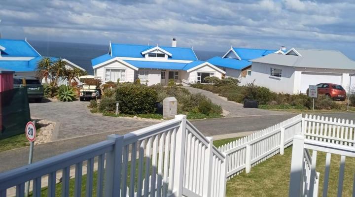 Pinnacle Point Units