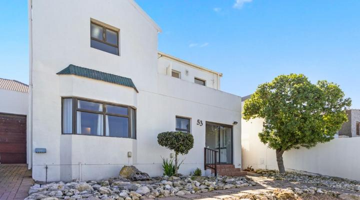 Weaver Manor On Calypso