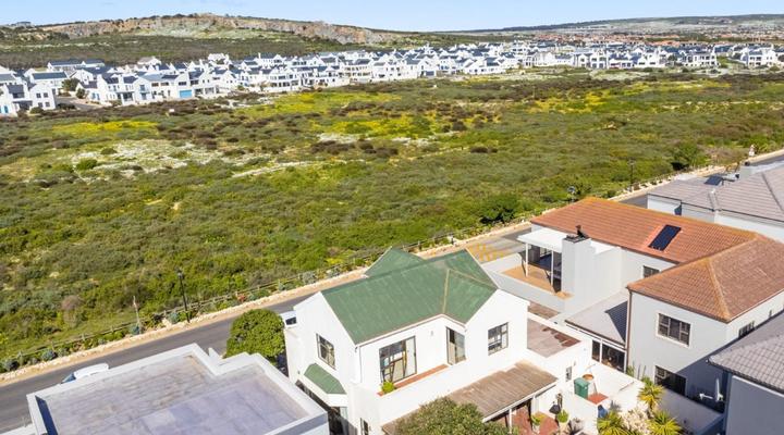 Weaver Manor On Calypso