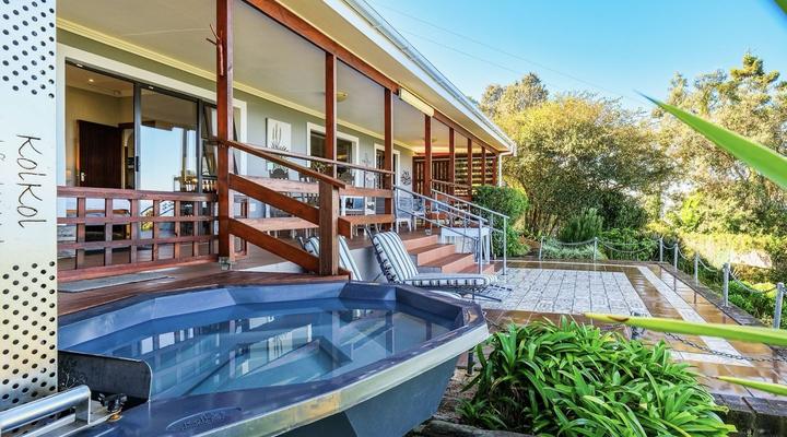 Victoria Bay Holiday Cottage