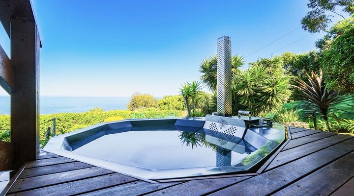 Victoria Bay Holiday Cottage