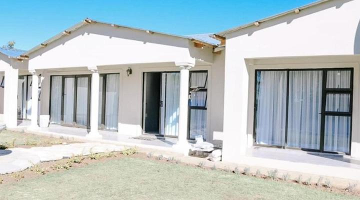 Sefatsa Guesthouse