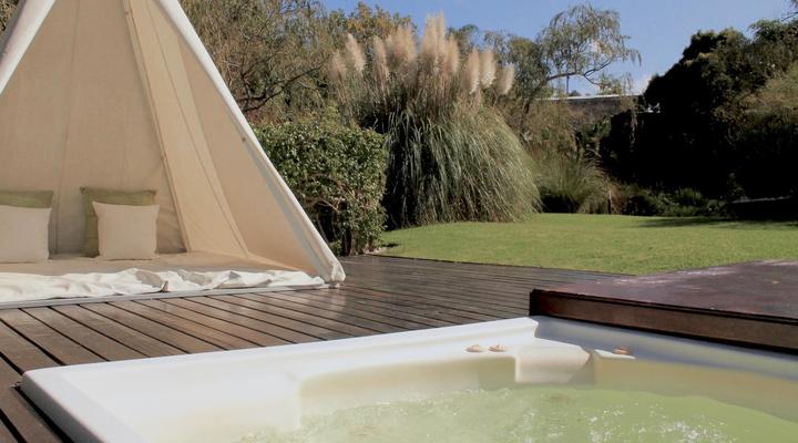 Rothman Manor De Luxe Guest Retreat