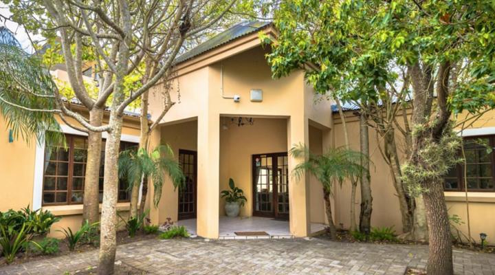 Botanica Guest House