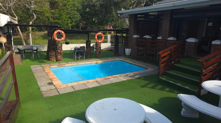 B Cubed Lodge and Restaurant