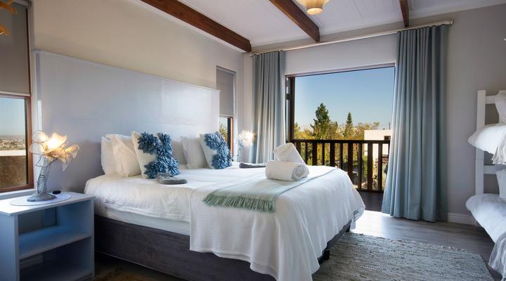 House @ A Hilltop Country Retreat