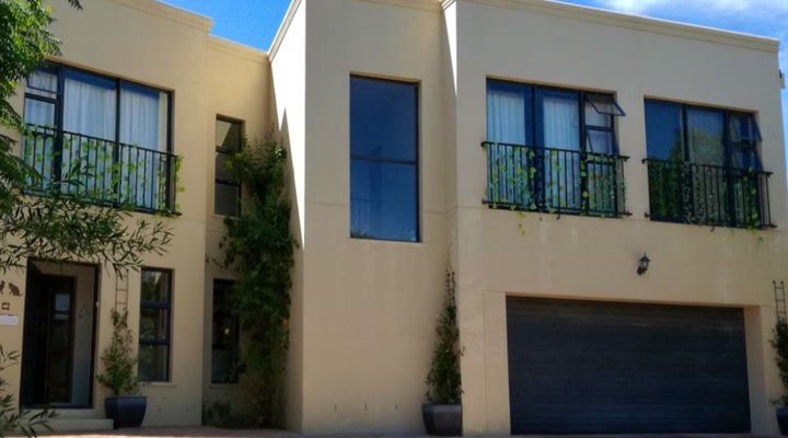 Cats and Lemons Self-catering Apartments