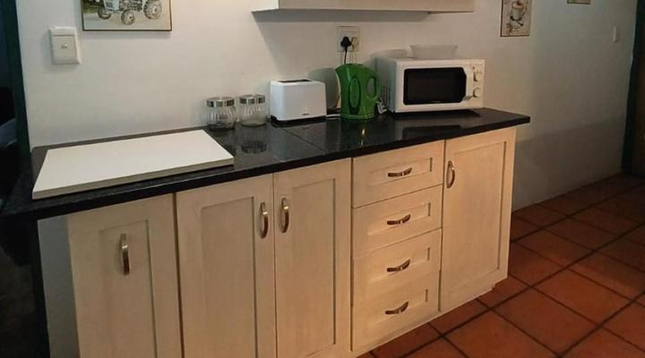 Artist Nest Guest House