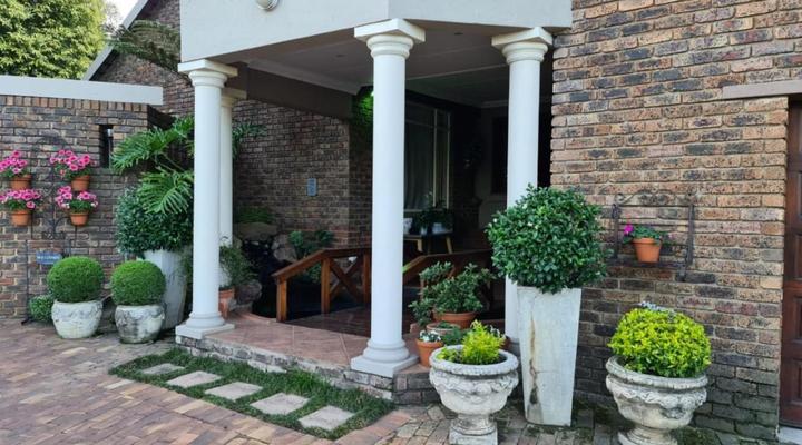 Feathers Guest House