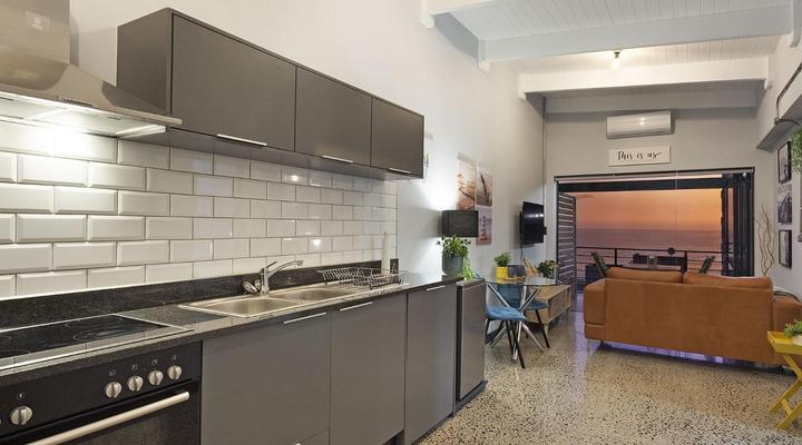 Manhattan on Coral 28