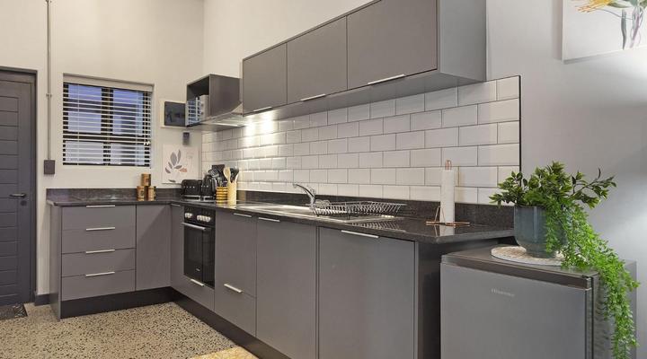 Manhattan on Coral 28