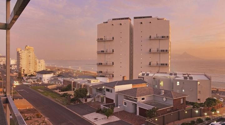 Manhattan on Coral 28