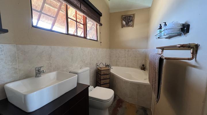 Thornhill Eco Lodge - Be at one with nature.