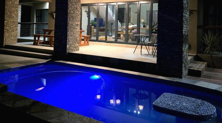 Inkolongwane Bush Lodge