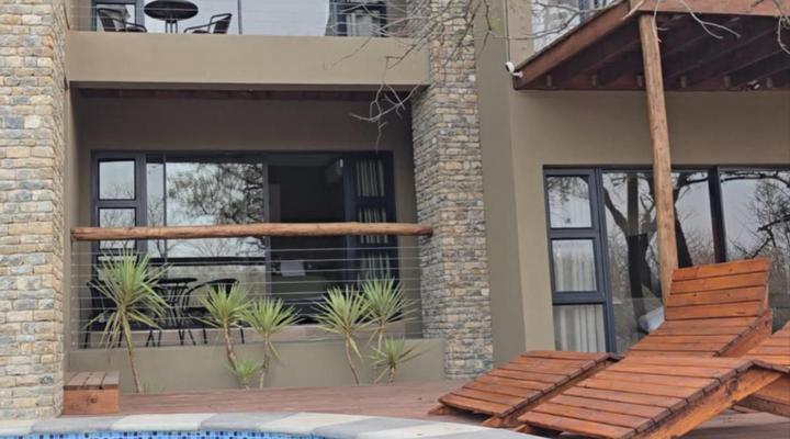 Inkolongwane Bush Lodge