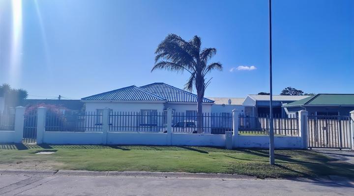 54 on 7th Newton Park