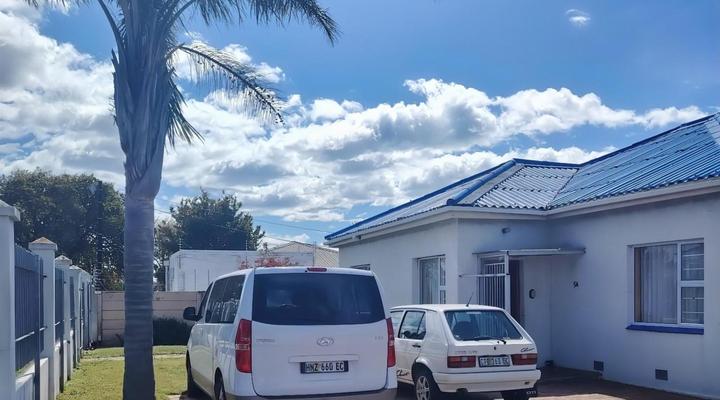 54 on 7th Newton Park