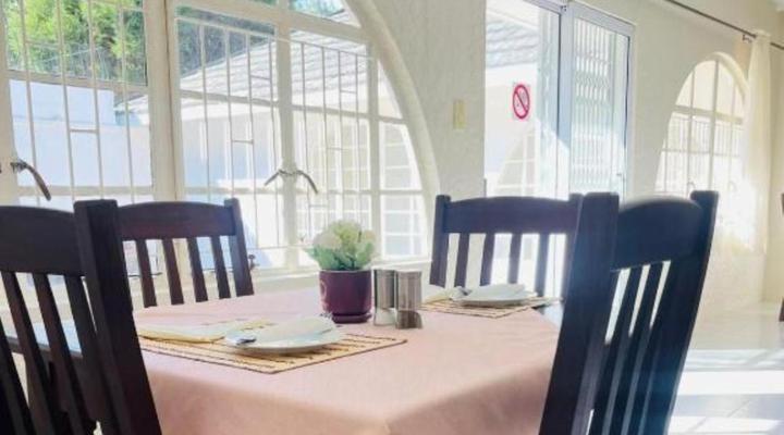 Oak Gardens Bed and Breakfast