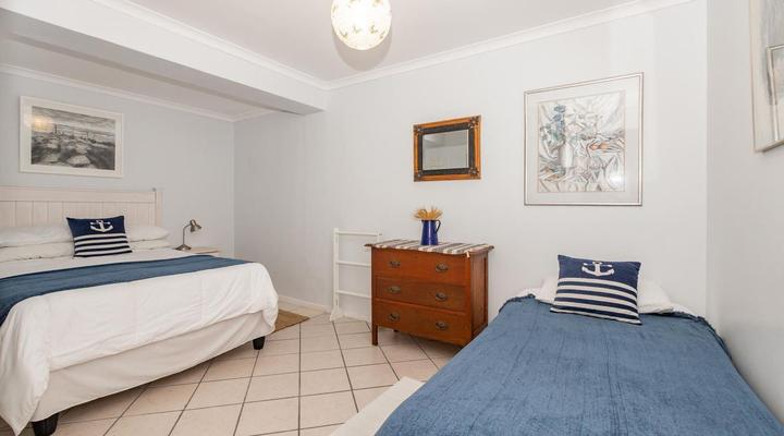 Schaapenzicht 8 Langebaan (9 Sleeper)