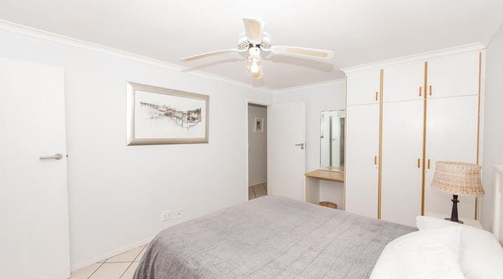 Schaapenzicht 8 Langebaan (9 Sleeper)