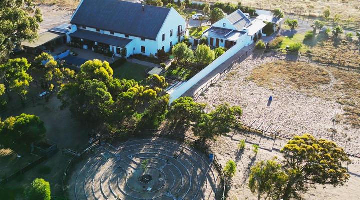 Oorgenoeg in Langebaan