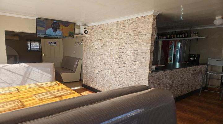 Naledi Lodge and Guesthouse