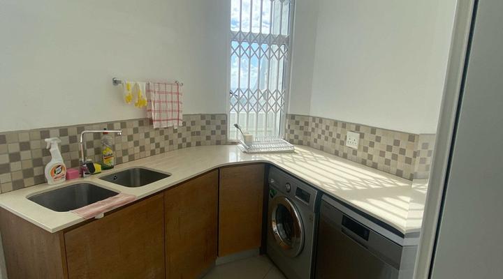 C'est La Vie Beach House