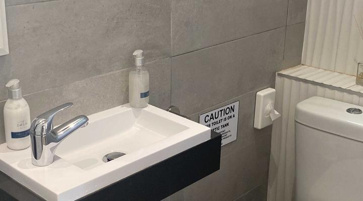 C'est La Vie Beach House