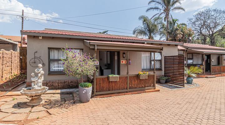 Golden Crest Guesthouse