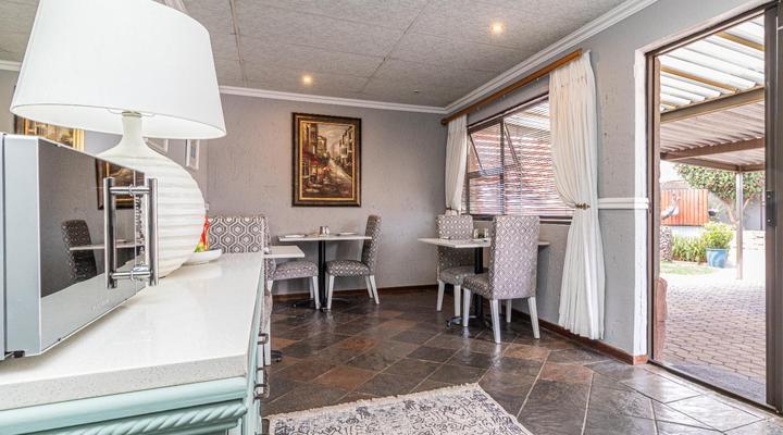 Golden Crest Guesthouse