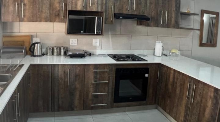 Vaendzi Lodge (self-catering)