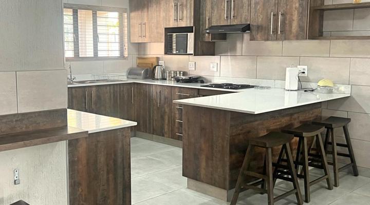 Vaendzi Lodge (self-catering)