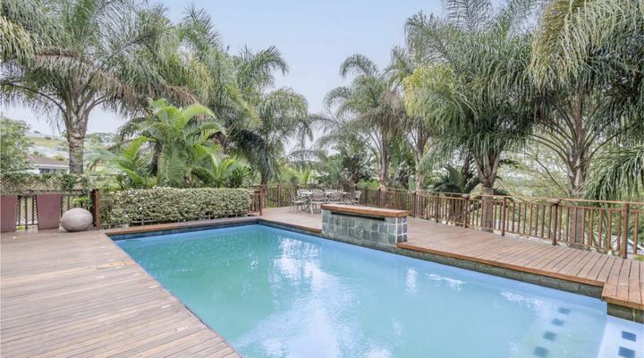 Escape to Byrne Court - La Lucia