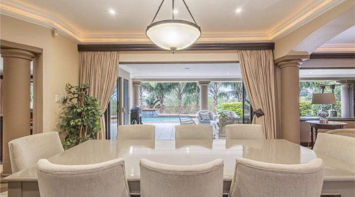 Escape to Byrne Court - La Lucia