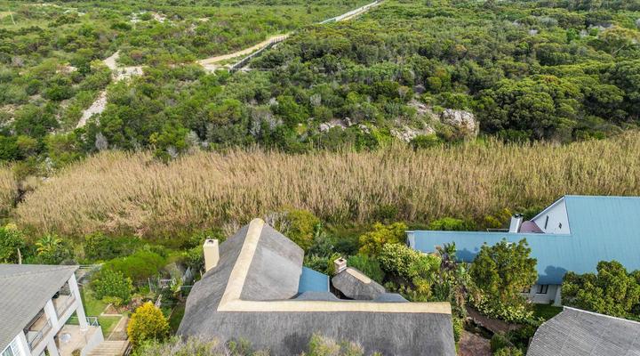 The Riverside Lodge 9