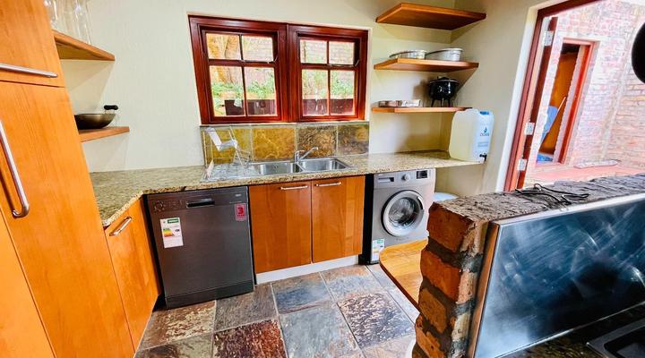 The Riverside Lodge 9