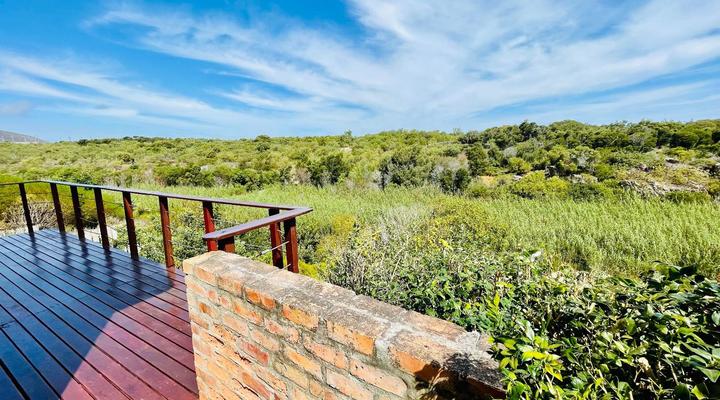 The Riverside Lodge 9