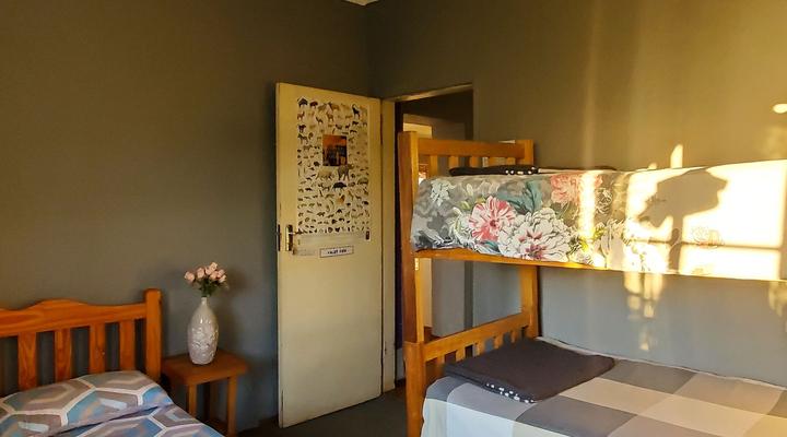 Valley View Backpackers