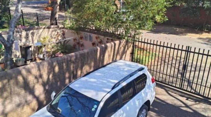 King Bolt Retreat Guest House