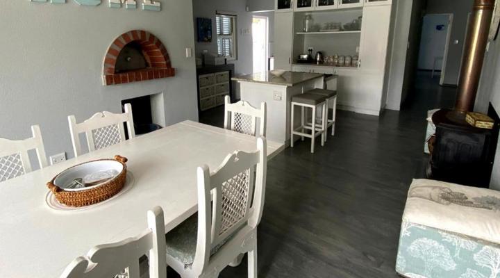 Beach House on 5th Hermanus