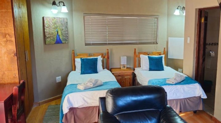 Gaggle Inn