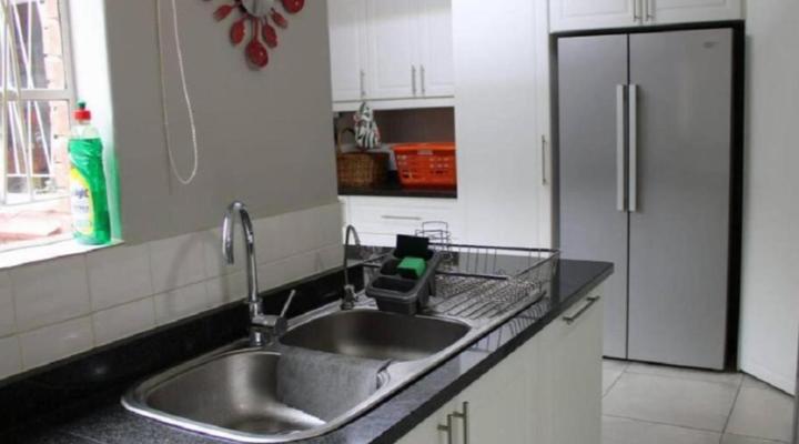 Green Acres Country House