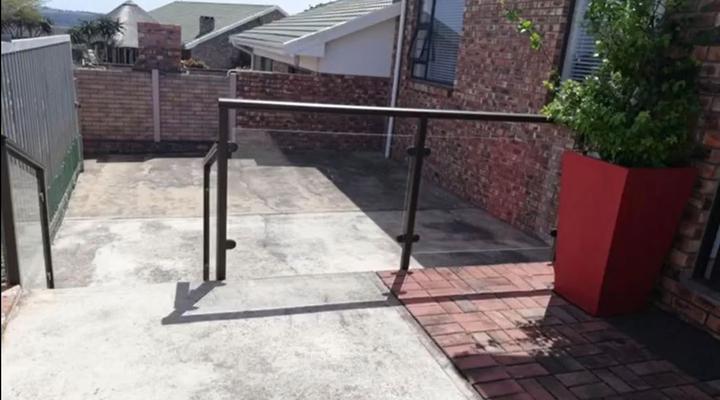 2 The Dunes, Kleinemonde, Eastern Cape, 6172